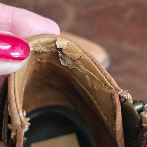 Dolce Vita EUC Sierra Leather Ankle Booties in Teak Nubuck Size 5 - Picture 9 of 10